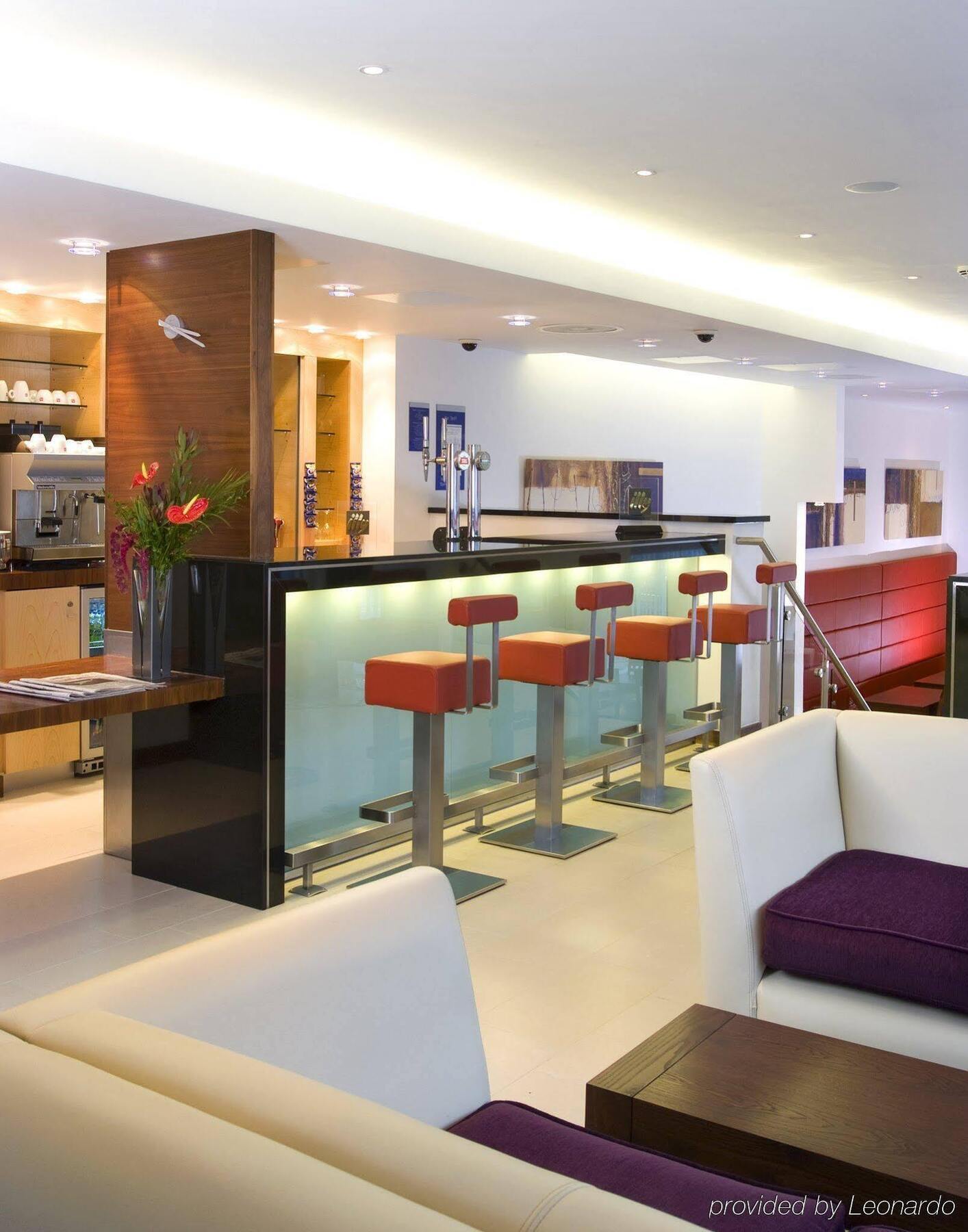 Holiday Inn Express London Golders Green, An Ihg Hotel Finchley Ngoại thất bức ảnh
